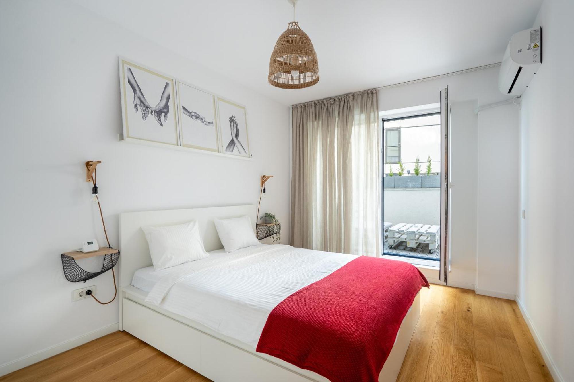 Papini'S Apartment -Apartment With Big Terrace บูคาเรสต์ ภายนอก รูปภาพ