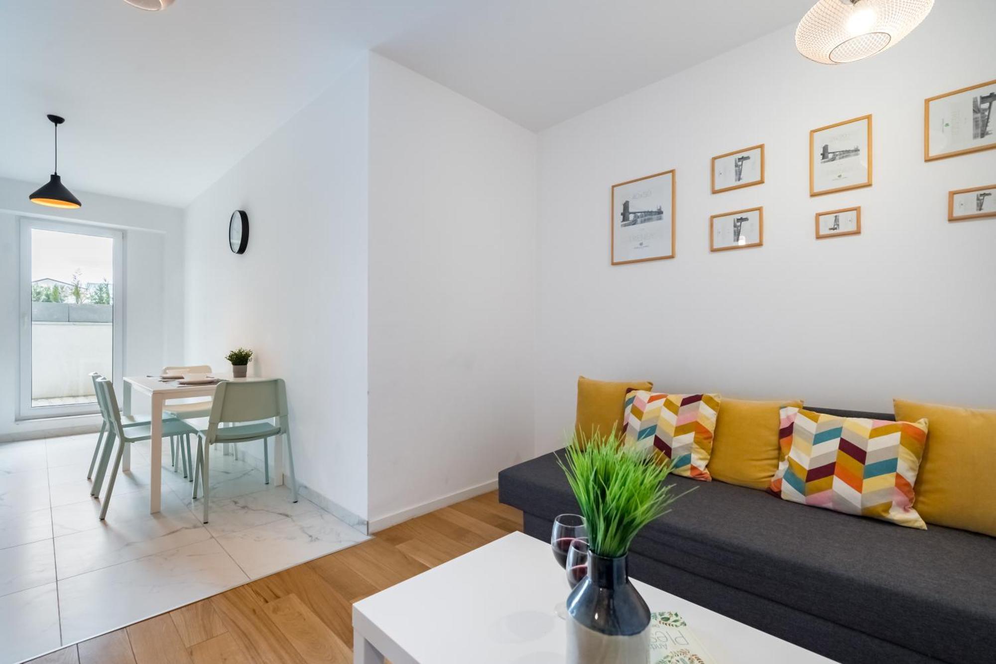 Papini'S Apartment -Apartment With Big Terrace บูคาเรสต์ ภายนอก รูปภาพ