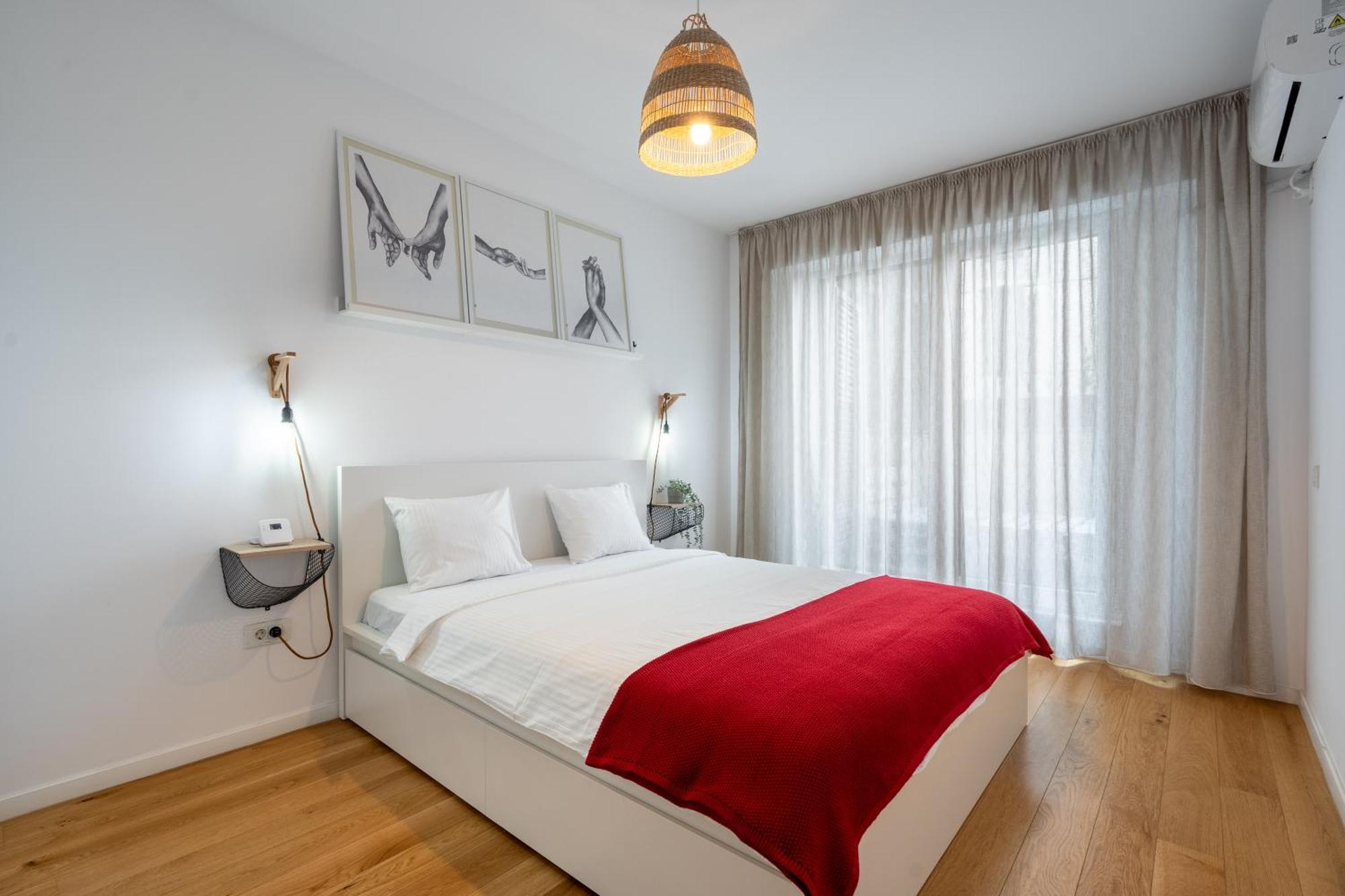 Papini'S Apartment -Apartment With Big Terrace บูคาเรสต์ ภายนอก รูปภาพ