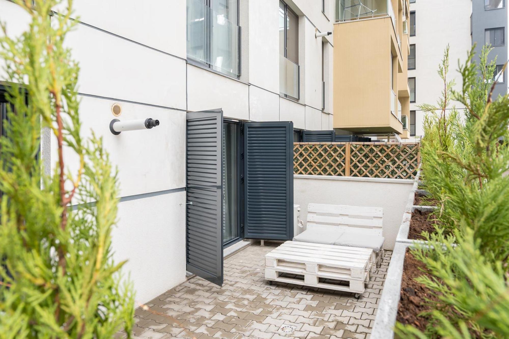 Papini'S Apartment -Apartment With Big Terrace บูคาเรสต์ ภายนอก รูปภาพ